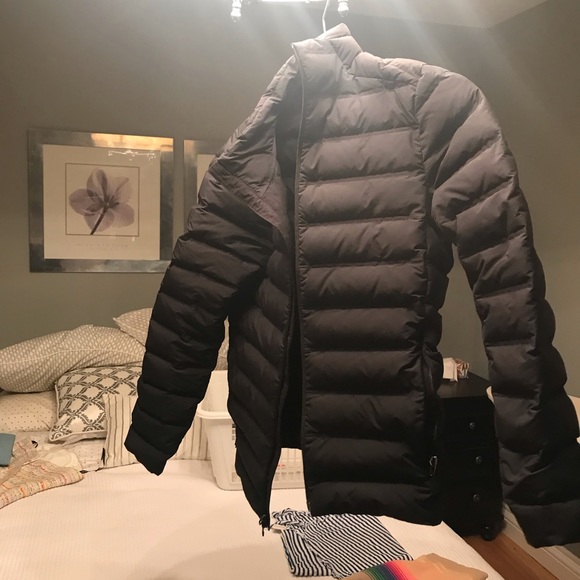 Lululemon mens jacket. - Picture 4 of 4